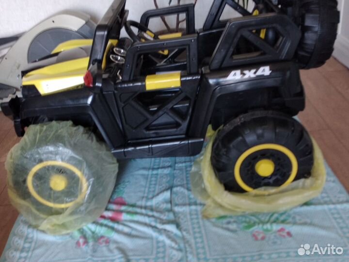 Детский электромобиль бу