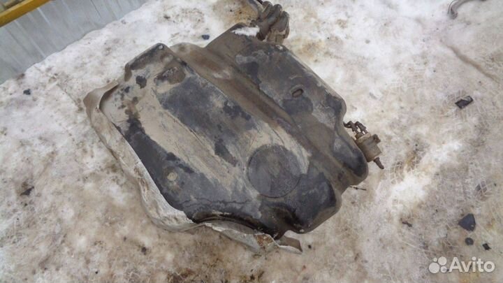 Бак топливный VW Touran 1