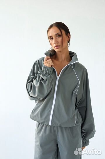Спортивный костюм женский