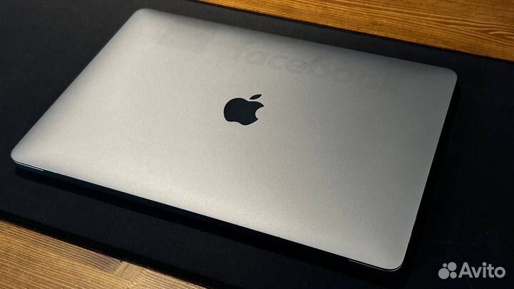 MacBook Pro 13 2017г. 16/256Gb