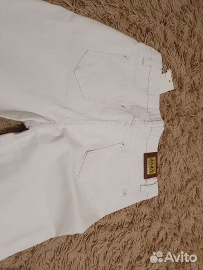 Джинсы белые стренч 42р новые