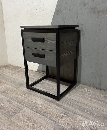 Тумбочка прикроватная