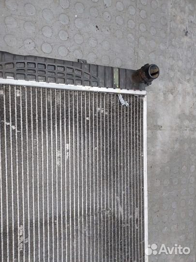 Радиатор охлаждения двигателя Volkswagen Passat 5, 2004