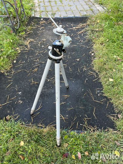 Советский фотоштатив фшу 5 (бронь)