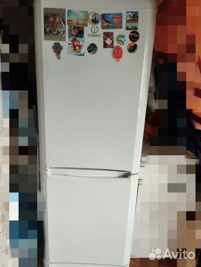 Холодильник indesit