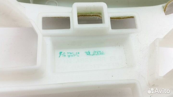 Обшивка стойки правая Nissan Patrol Y62 VK56VD