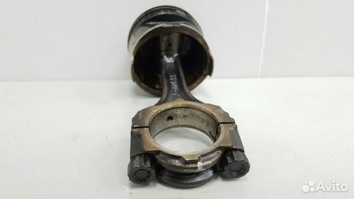 Шатун с поршнем двигателя двс Lifan Breez 520