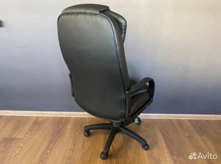 Кресло для офиса новое