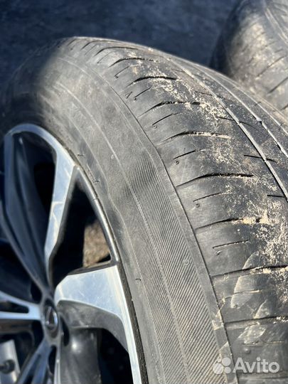 Bridgestone Dueler H/L 33A 235/55 R20