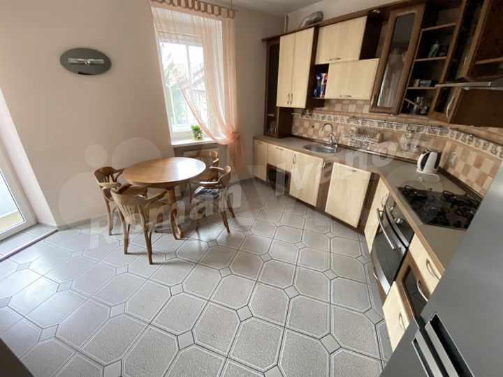 3-к. квартира, 109 м², 3/4 эт.