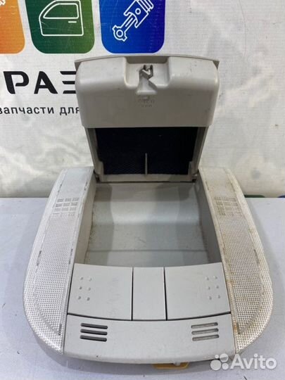 Лампа внутрисалонная Toyota Corolla