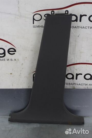 Обшивка стойки правая Ford Focus 2