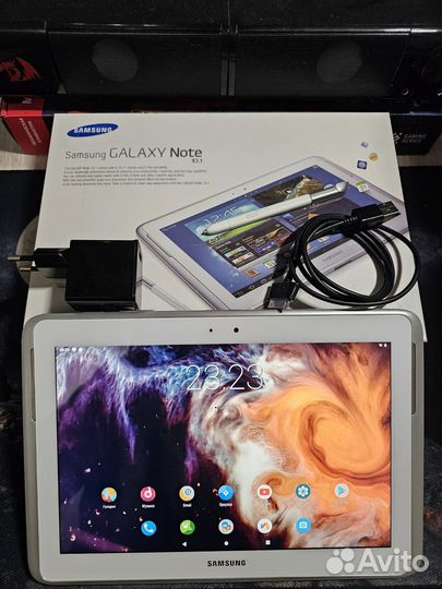 Планшет Samsung Galaxy Note 10.1 N8000