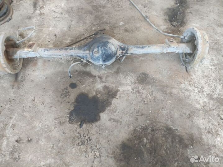 Мост задний Nissan Serena C23