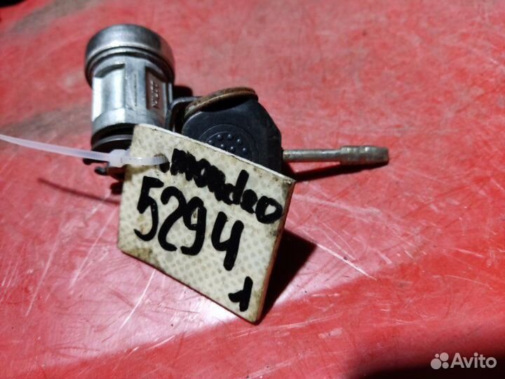 Замок зажигания Ford Mondeo 1 универсал 1.8I 1994