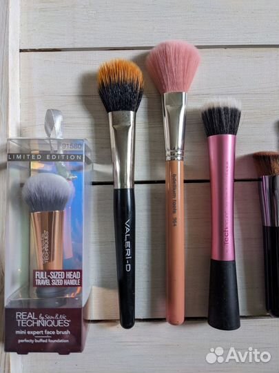 Кисти для макияжа Real Techniques, Shiseido, mufe