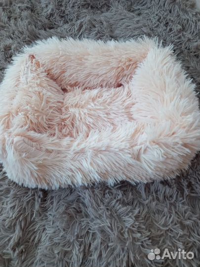 Лежанка для собак и кошек