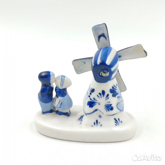 Миниатюрная статуэтка 