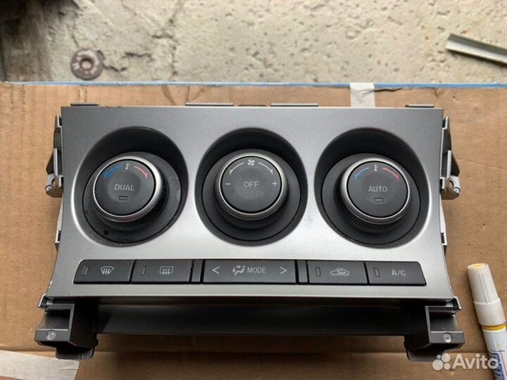 Блок управления климат-контролем Mazda Mazda 3 BL