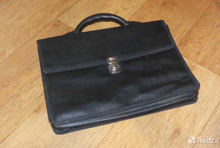 Мужской деловой портфель