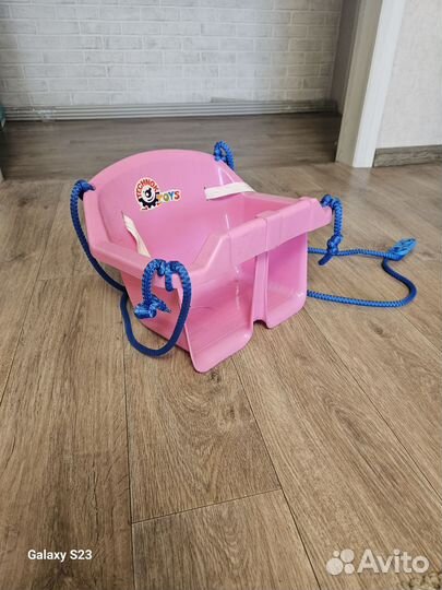 Детская качель подвесная