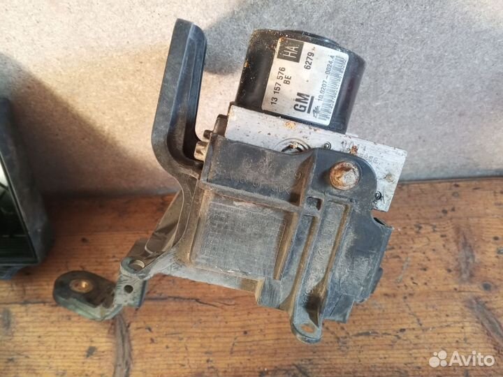 Блок предохранителей opel astra h 1.3cdti