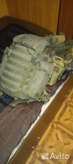 Снаряжение военное,бронежилет,пояс,рюкзак