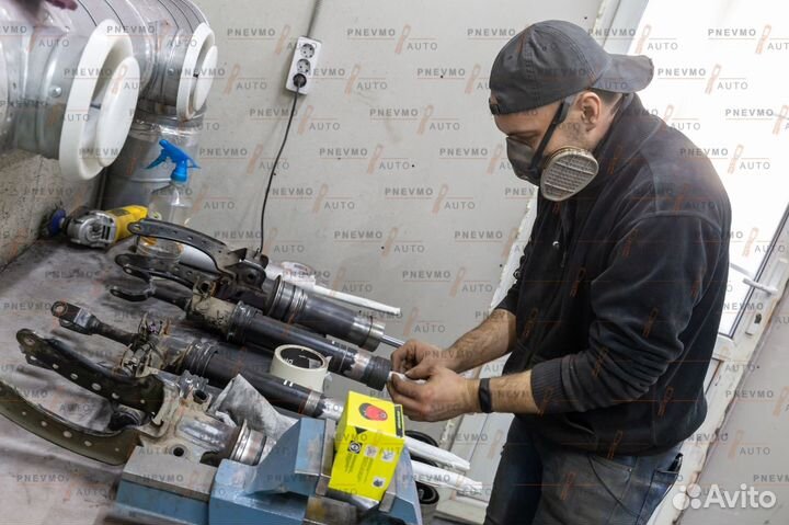 Пневмобаллон Рендж Ровер Спорт L320 4.4 передний