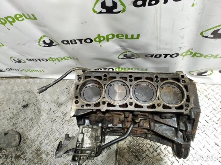 Блок двигателя E 124