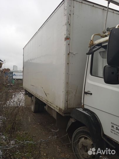 Mercedes-Benz 814, 1992