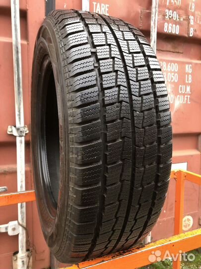 Hankook Winter RW06 215/60 R16