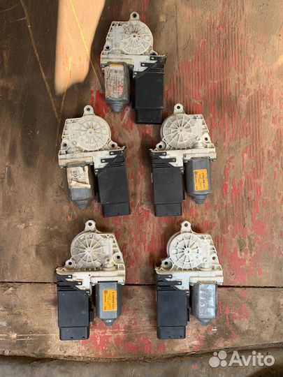 Моторчики стеклоподъемников Volkswagen Bora Golf 4