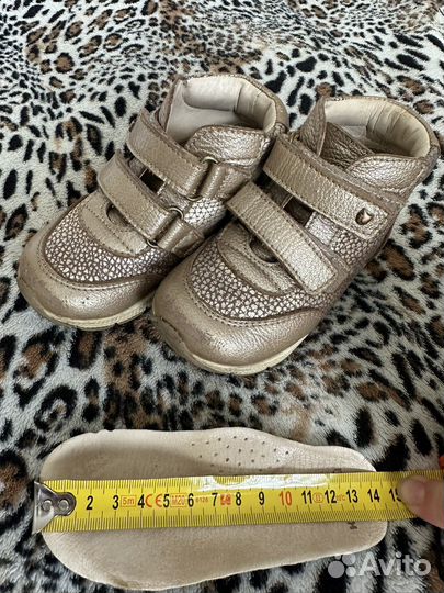 Ботинки для девочки