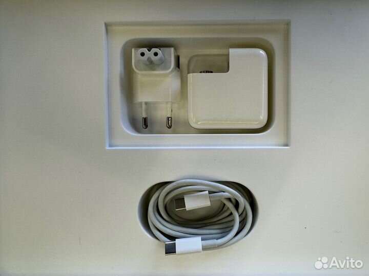 Macbook 12 inch, 2017 Space Grey