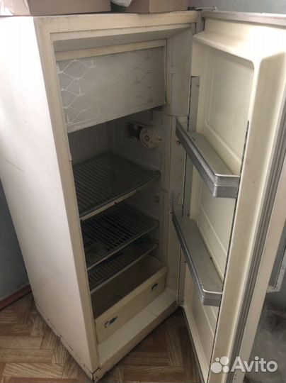 Холодильник ЗИЛ