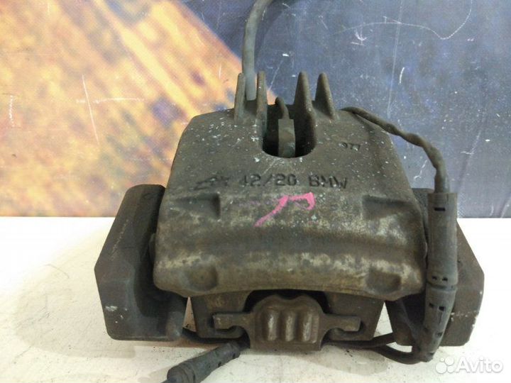 Суппорт задний правый Bmw 525I E60 M54 2003