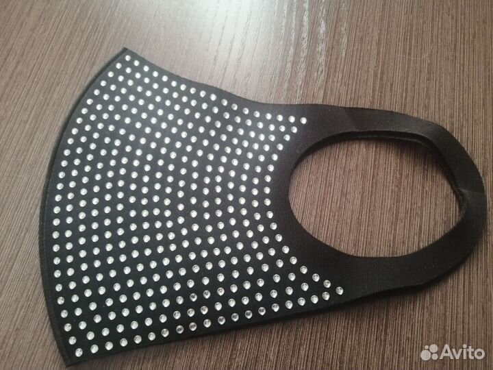 Защитная маска для лица новая