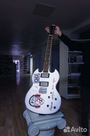 Электрогитара ручной работы