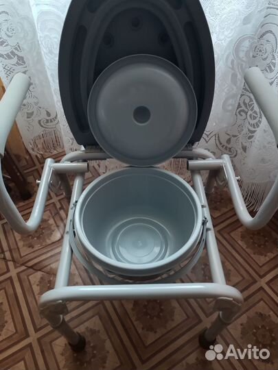 Санитарный стул туалет новый
