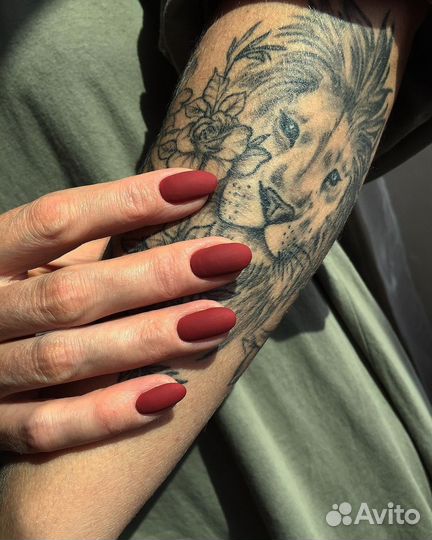 Маникюр,педикюр