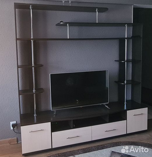 Стенка в гостиную под тв