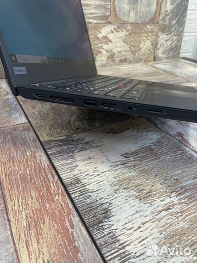 Lenovo thinkpad ryzen 7 vega 10