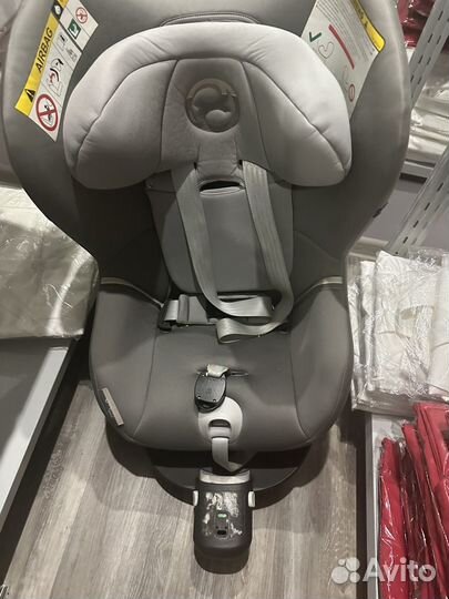 Cybex sirona m2 i size