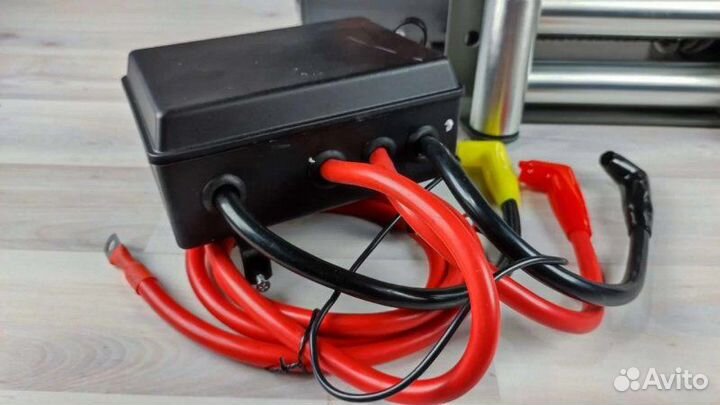 Лебедка электрическая автомобильная 12000 lb