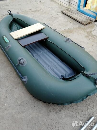 Надувная лодка пвх бу 2х местная