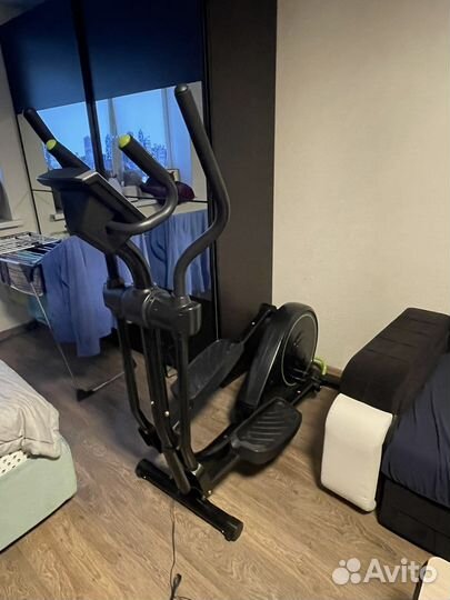 Эллиптический тренажер torneo transform C-530