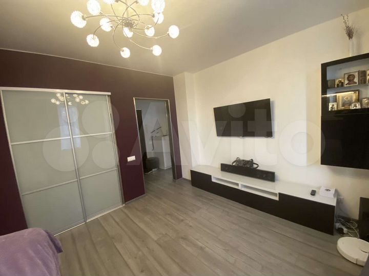 1-к. квартира, 42 м², 10/19 эт.