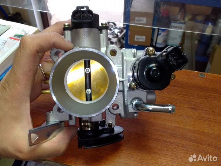 Митсубиси Лансер 9 Дроссельная заслонка MN128888