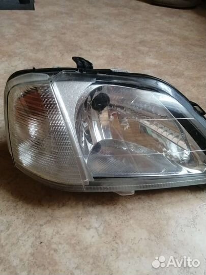 Фара renault Логан 1