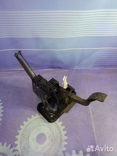 Педальный узел Volkswagen Bora/Golf 4